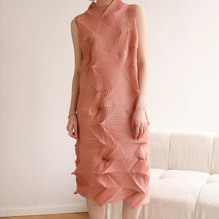 Rose-Pleated Sleeveless Midi Dress 1.jpg