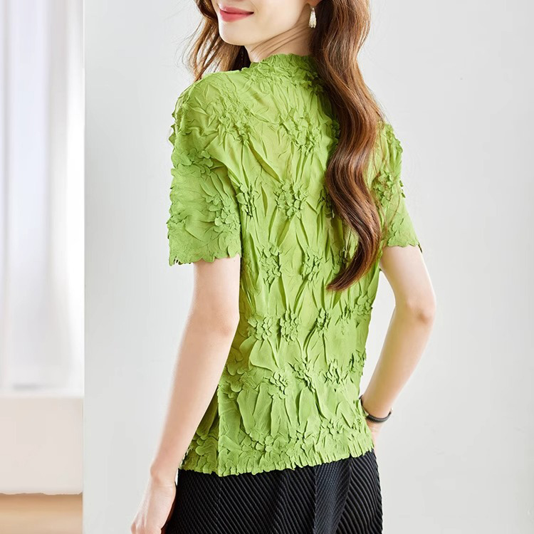 3D Crinkle Floral Short-Sleeve Blouse (3).jpg