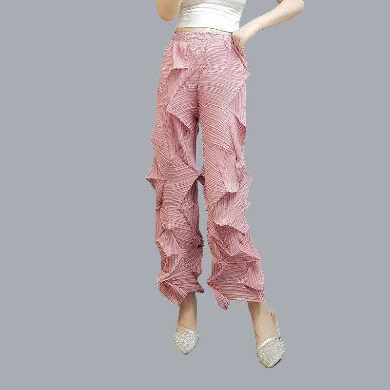 Petaled Architecture Trousers Rose-Pleated Elegance for Spring (2).jpg