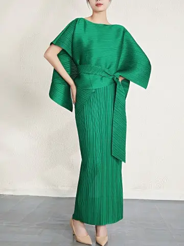 Chic Pleated Women's Chanel-Style Two-Piece Dress