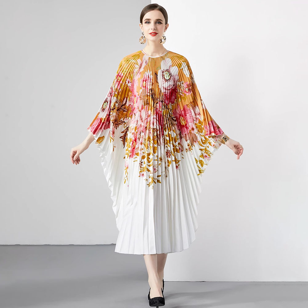 Plus-Size Pleated Batwing Sleeve Cape Bell Skirt Accordion Dress 1.jpg