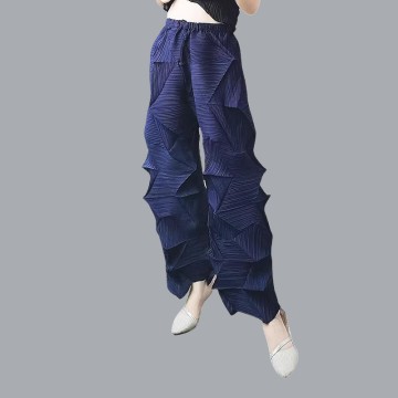 Petaled Architecture Trousers: Rose-Pleated Elegance for Spring