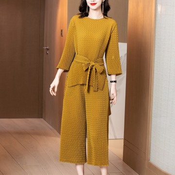 Crinkle Texture Two-Piece Set: Short Top & Trousers