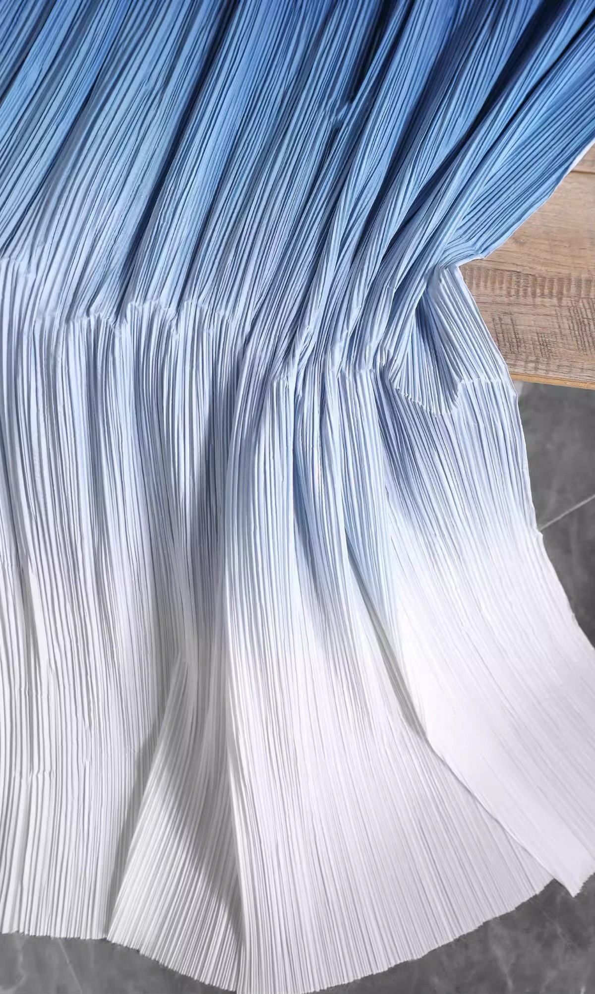 A Philosophy Woven in Threads (2)