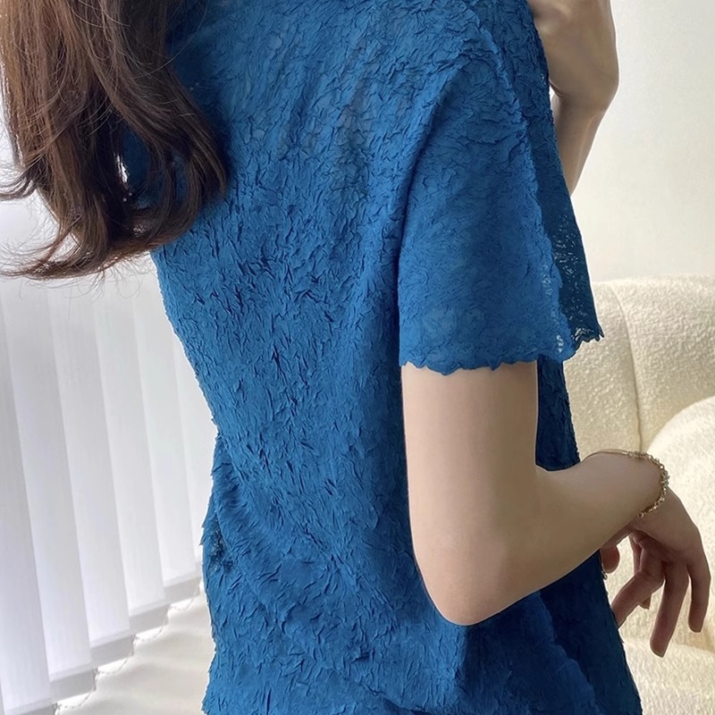 Women's Slim-Fit Short Sleeve Top for Summer – Textured & Flattering (3).jpg